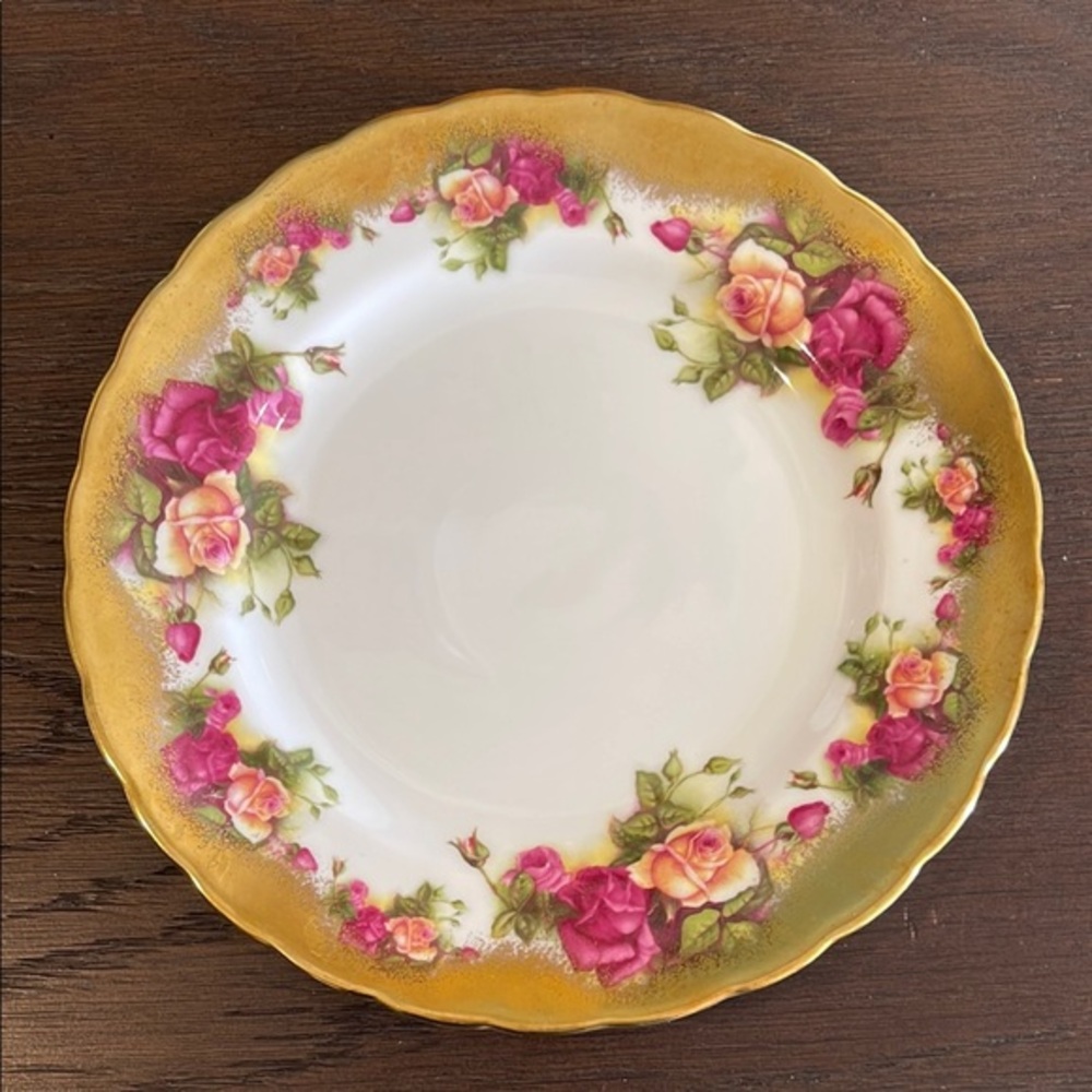 Royal Chelsea Vintage golden rose 8” Cake plate